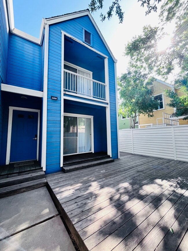 1421 P St in Sacramento, CA - Building Photo - Building Photo