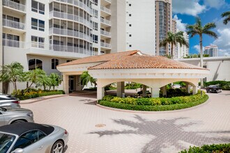 Vistas at Bonita Bay in Bonita Springs, FL - Building Photo - Building Photo