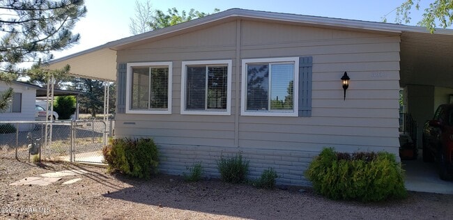 10330 Manzanita Trail in Dewey, AZ - Building Photo - Building Photo