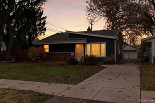 25118 Lehigh St, Unit 3A in Dearborn Heights, MI - Building Photo