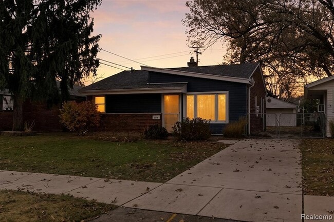 property at 25118 Lehigh St