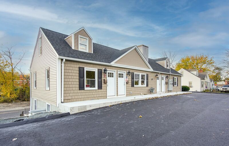 62 Suffield St in Agawam, MA - Building Photo