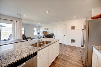 500 Pemberton St in Euharlee, GA - Building Photo - Building Photo