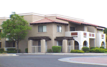 Thunderbird Paseo in Glendale, AZ - Building Photo - Building Photo