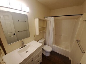 830 Crescent Way in Arcata, CA - Building Photo - Building Photo