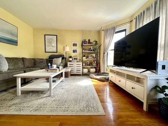 property at 9 Leverett St