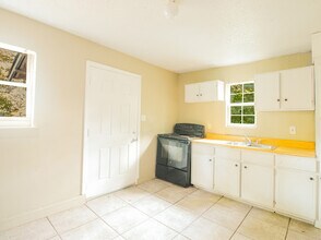 824 42nd Pl N in Birmingham, AL - Building Photo - Building Photo