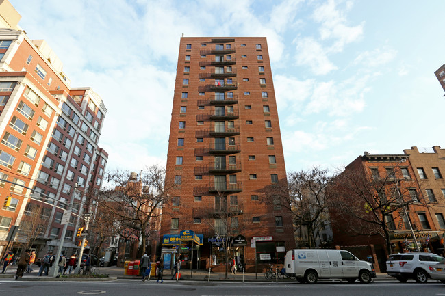 370 West 30th Street in New York, NY - Foto de edificio - Building Photo