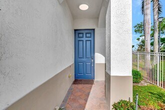 100 W Prive Cir in Delray Beach, FL - Building Photo - Building Photo