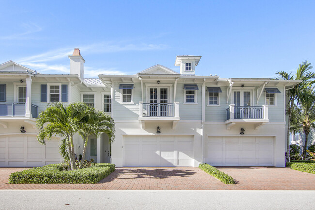 132 Ocean Breeze Dr in Juno Beach, FL - Building Photo - Building Photo