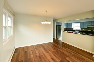 45 E 51st St in Bayonne, NJ - Building Photo - Building Photo