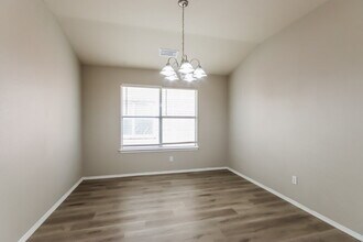 214 Kestrel Ln in Rosharon, TX - Building Photo - Building Photo