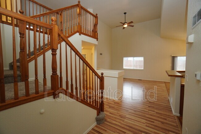 10027 Idalia St in Commerce City, CO - Building Photo - Building Photo