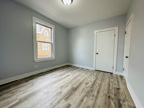 85 Timson St, Unit #1 in Lynn, MA - Building Photo - Building Photo