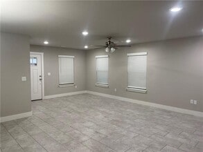 505 N Collins Ave in Gentry, AR - Building Photo - Building Photo