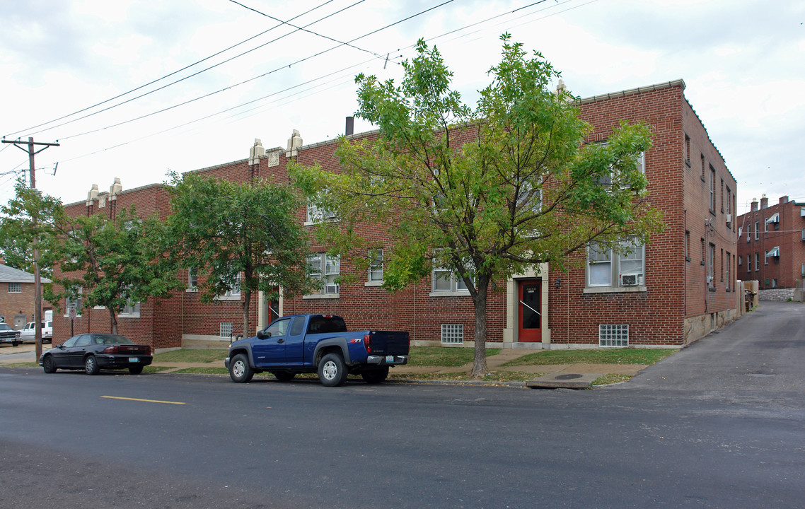 4045-4057 Meramec St in St. Louis, MO - Building Photo