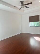 7166 SW 163rd Pl in Miami, FL - Foto de edificio - Building Photo