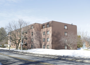 Place Sieur de Gros Bois Apartments in Longueuil, QC - Building Photo - Building Photo