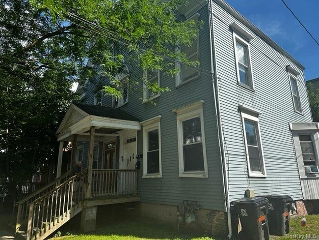 property at 8 Noxon St