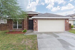 21 Chalk Rdg Dr in McAllen, TX - Building Photo