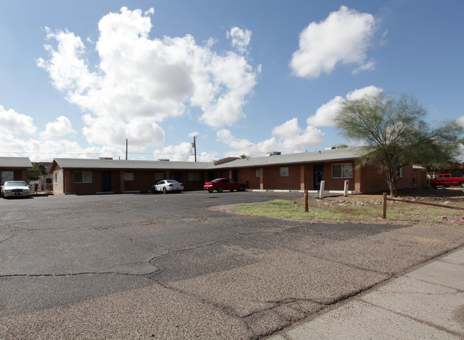 415 W 10th St in Casa Grande, AZ - Building Photo - Building Photo