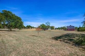 4275 Old Thomas Rd in Aubrey, TX - Building Photo - Building Photo