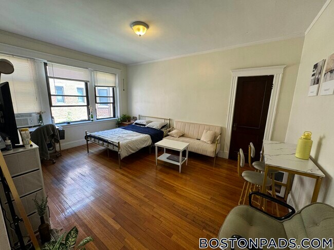 17-19 Washington St. in Malden, MA - Foto de edificio - Building Photo