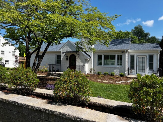 4600 Boonsboro Rd in Lynchburg, VA - Building Photo - Building Photo