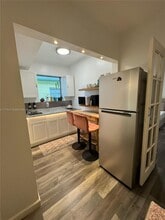 1027 Euclid Ave in Miami Beach, FL - Building Photo - Building Photo