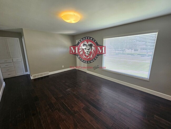 172 E Mountain View Dr in Murray, UT - Building Photo - Building Photo