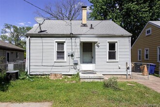 15489 Dixie in Redford Township, MI - Building Photo - Building Photo