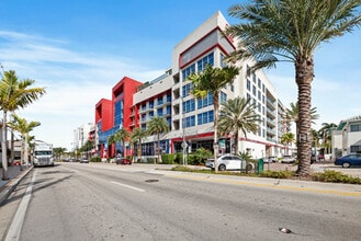 777 N Ocean Dr in Hollywood, FL - Building Photo - Building Photo