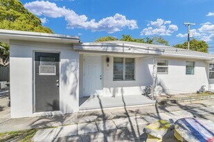 728 N L St in Lake Worth Beach, FL - Building Photo