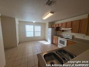 8936 Maverick Draw in San Antonio, TX - Building Photo - Building Photo
