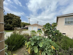 2609 W 30th St in Los Angeles, CA - Building Photo - Building Photo