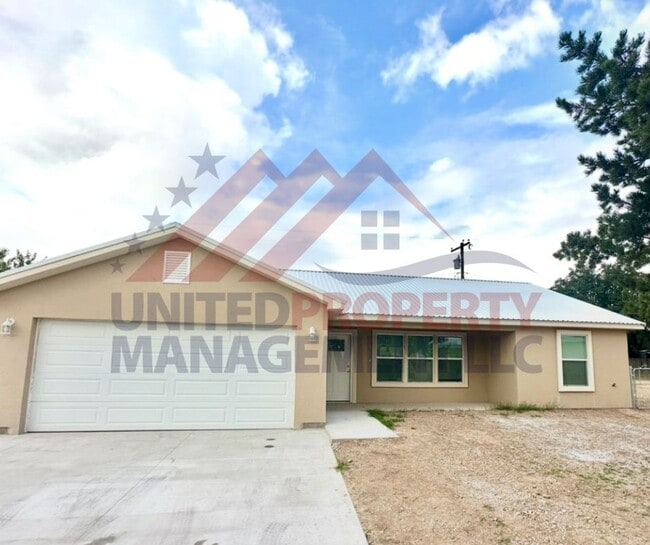 property at 1204 W Ash St