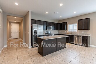8499 W Sonoma Way in Florence, AZ - Building Photo - Building Photo