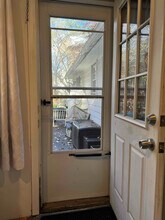 61 Kirkwood Rd in West Hartford, CT - Foto de edificio - Building Photo