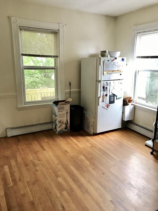 5 Buckley Ave, Unit 2 in Boston, MA - Building Photo - Building Photo