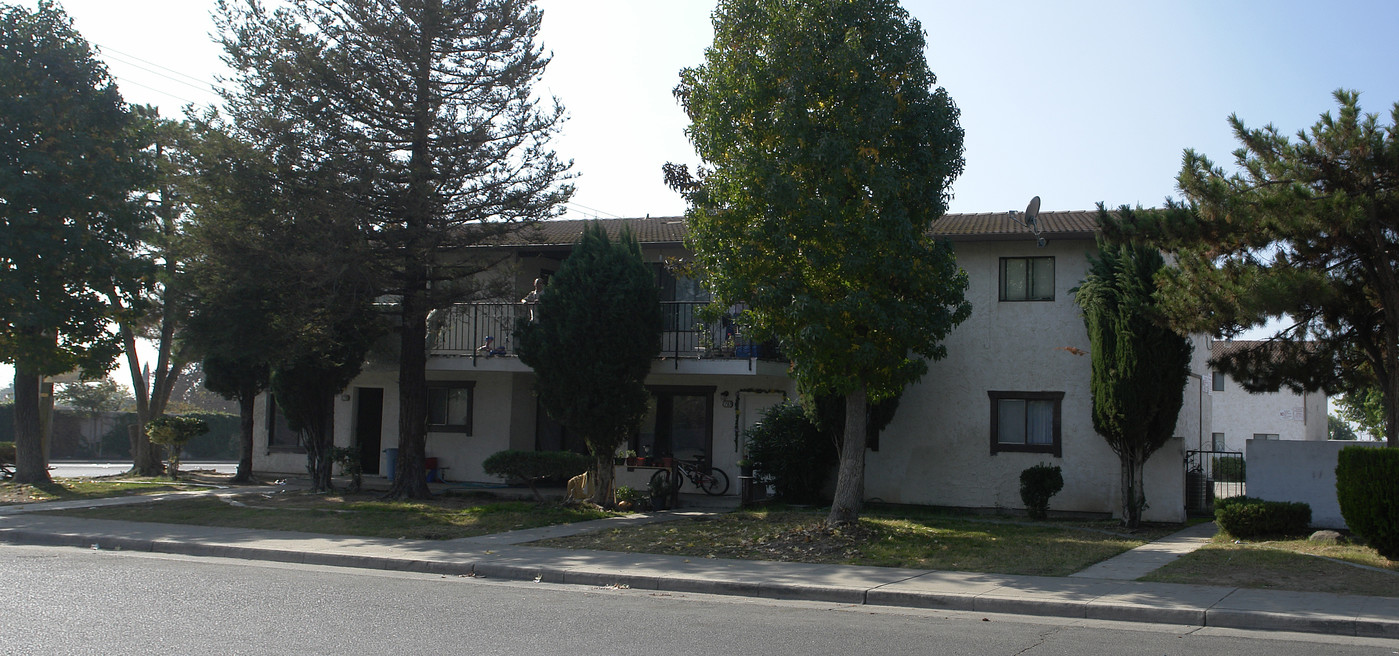 2781-2787 Determine Dr in Atwater, CA - Building Photo