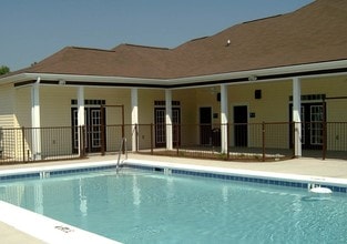 Bridlewood Apartments in Crawfordville, FL - Foto de edificio - Building Photo