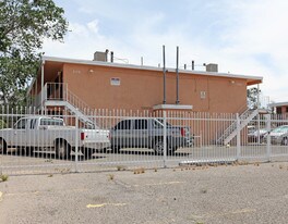 200-206 Pennsylvania St NE in Albuquerque, NM - Building Photo