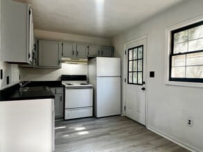 820 Whitney Ave NW in Roanoke, VA - Building Photo - Building Photo