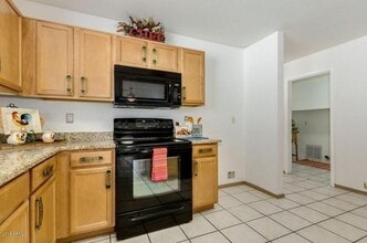 11346 E Emelita Ave in Mesa, AZ - Foto de edificio - Building Photo