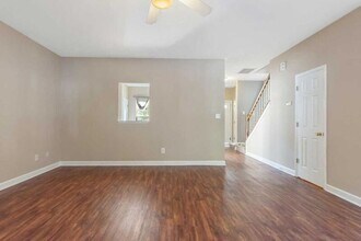 5813 Neuse Wood Dr in Raleigh, NC - Building Photo - Building Photo