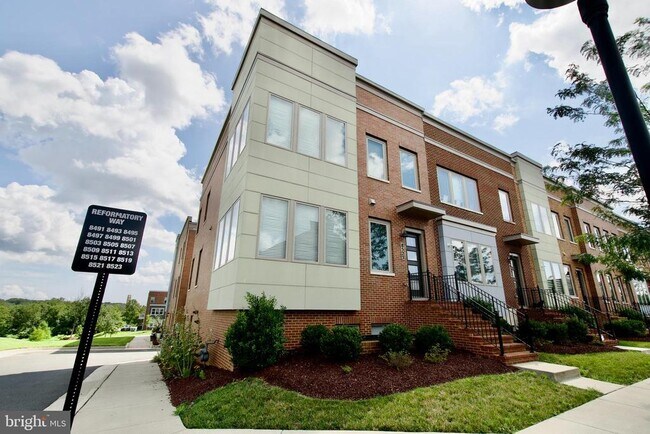 8523 Reformatory Way in Lorton, VA - Building Photo - Building Photo