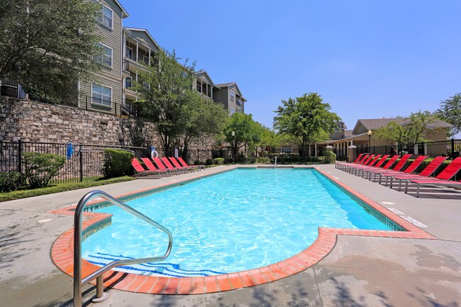 Saddle Ridge in San Antonio, TX - Foto de edificio - Building Photo