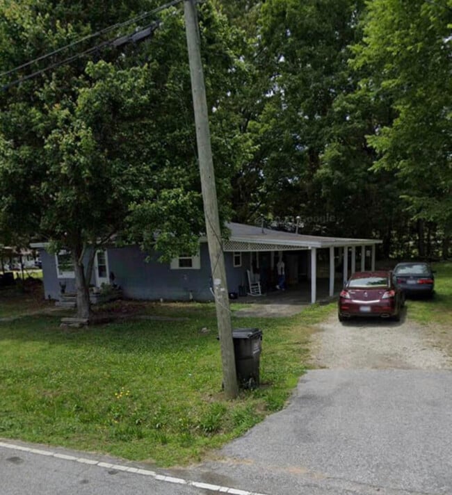 717 Rice St in Calhoun Falls, SC - Building Photo - Building Photo