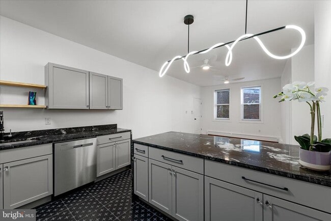 40 E Piccadilly St in Winchester, VA - Building Photo - Building Photo