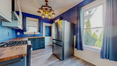 25 Van Buren Ave in Norwalk, CT - Building Photo - Building Photo
